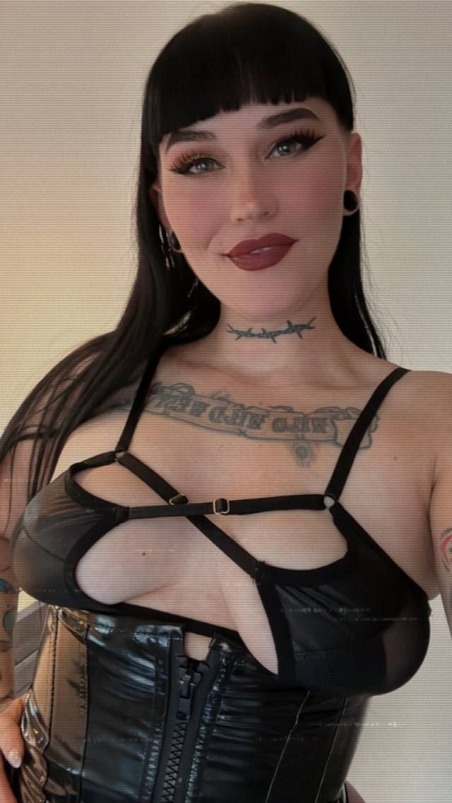 🔥😈NO PAYMENT NEEDED!🔥 🔥 I need a man that can use his D*CK well 🍆💦 I’m not hungry, just horny! Text me on 12318185146 - Image 3